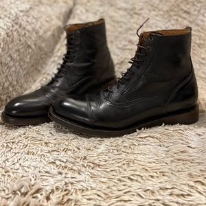 Frye Bowery Bal cap toe boots. Size 10 D